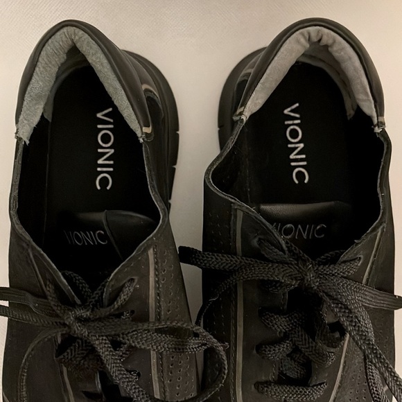 Vionic Riley Casual Sneaker in Black and Grey Size 10 - EUC - Picture 10 of 12